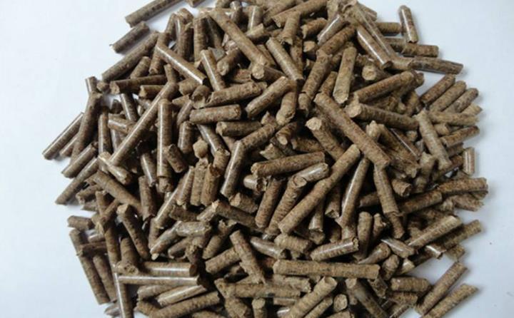 秸稈、鋸末、廢木頭等秸稈顆粒機加工成顆粒狀的生物質燃料